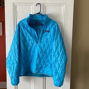 Patagonia Women’s Pull Over Winter Warmth